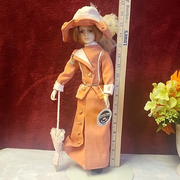 Collectible Memories Genuine Porcelain Doll. Meredith - Picture 12 of 13